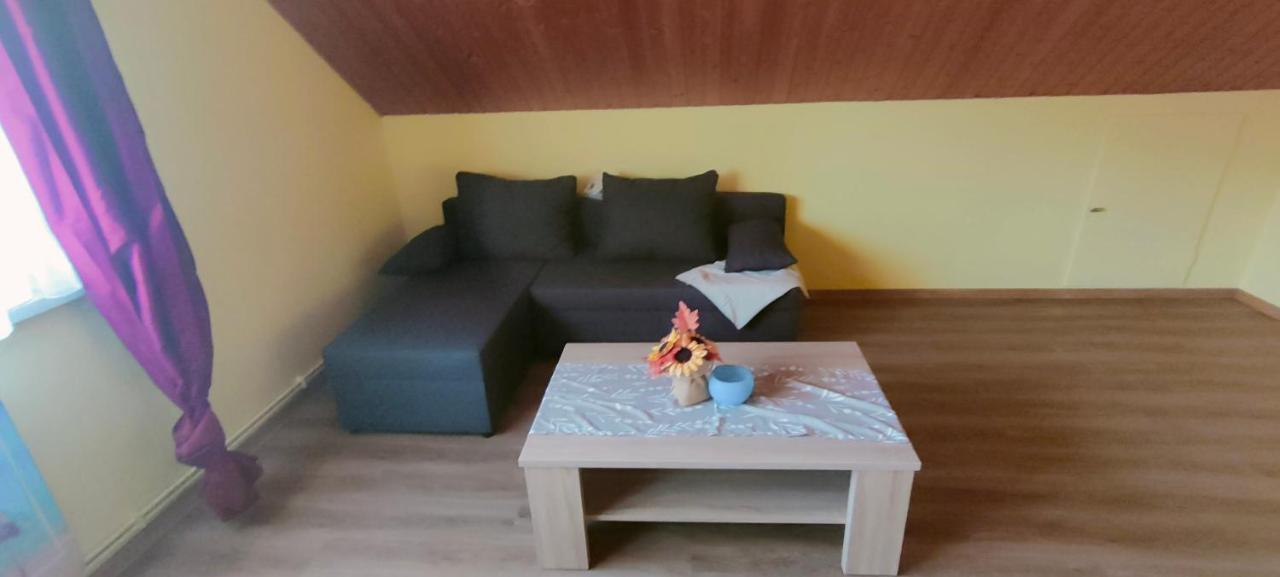 Homestay Burmester Von Privat! *